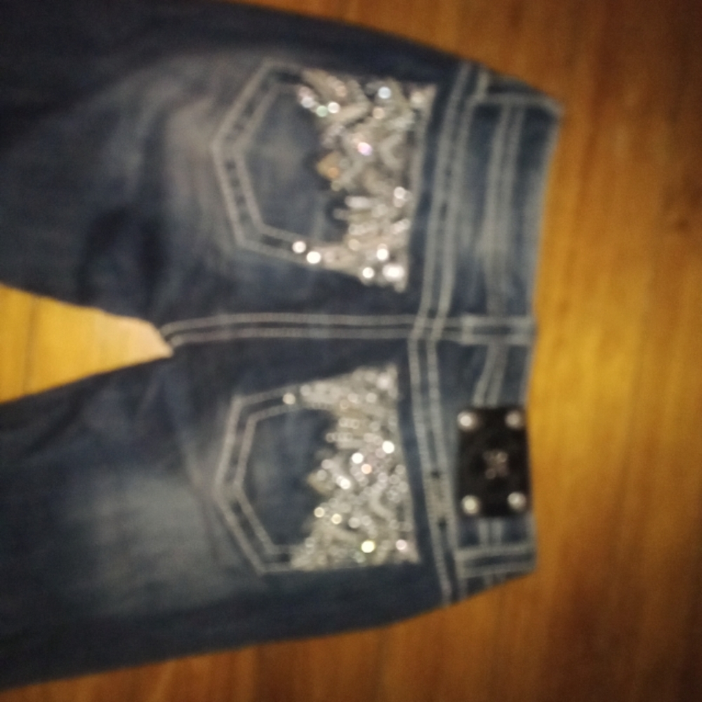 Miss me like new 26 embellished back pockets